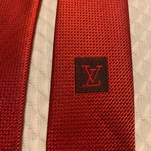 Louis Vuitton Red silk neck tie - Picture 4 of 10
